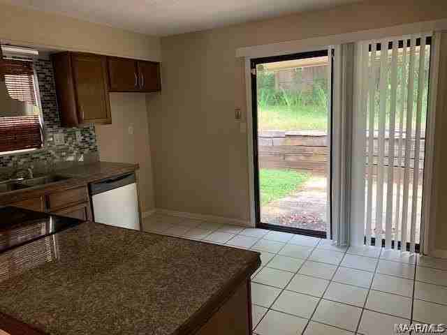 42 Glenwood Ct - Photo 6 of 12