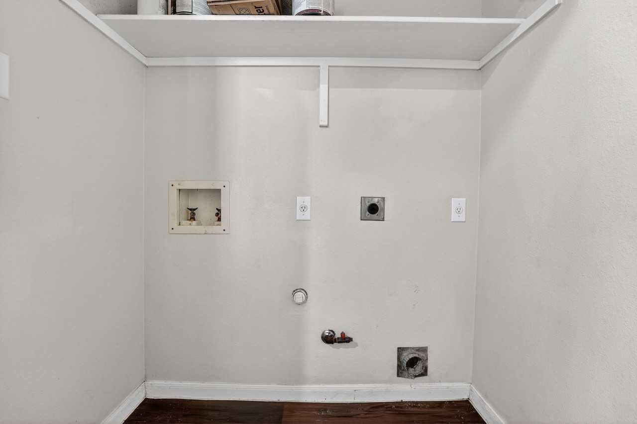 2831 Southampton Way #A - Photo 7 of 18