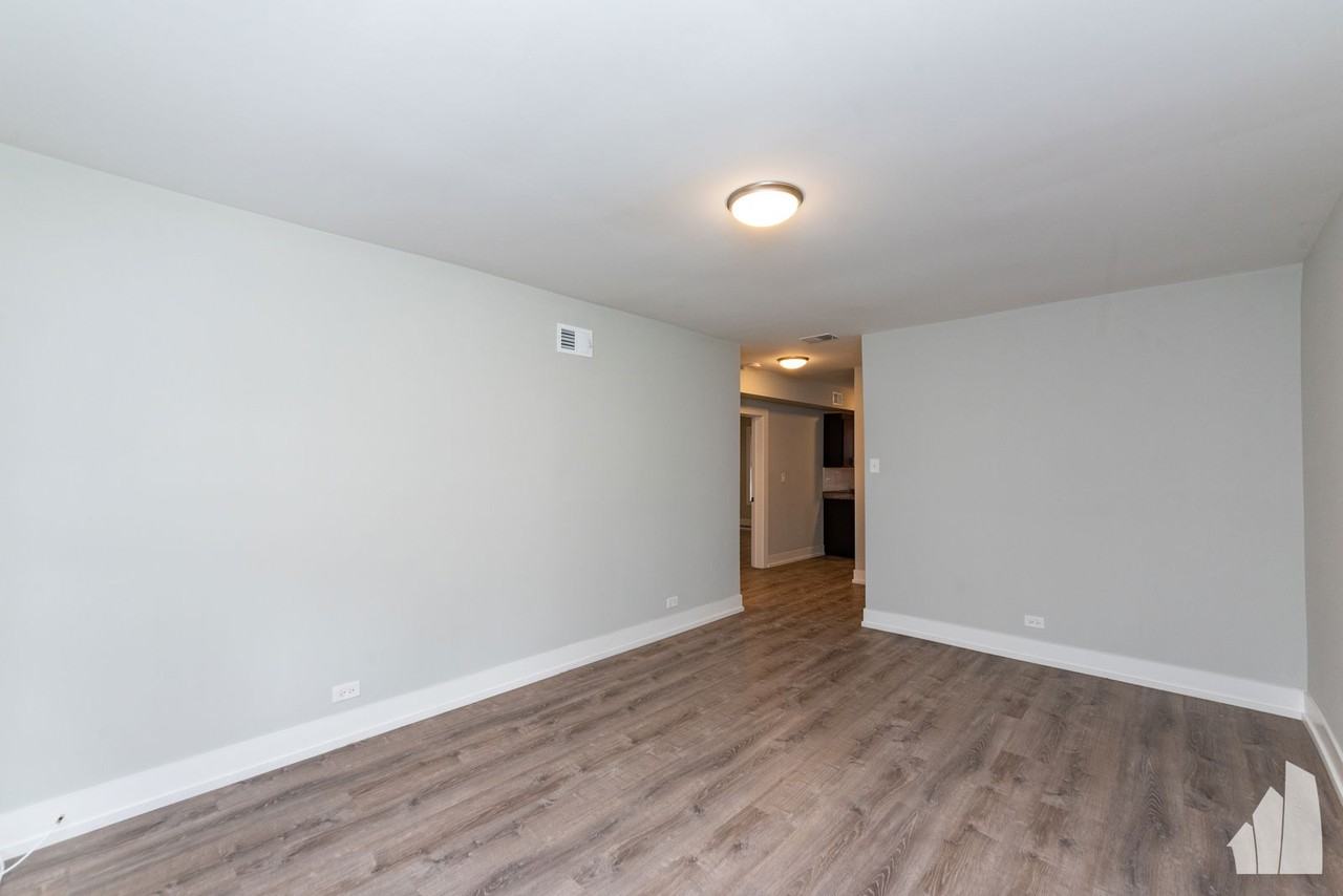1128 Maple Ave #A3 - Photo 3 of 8
