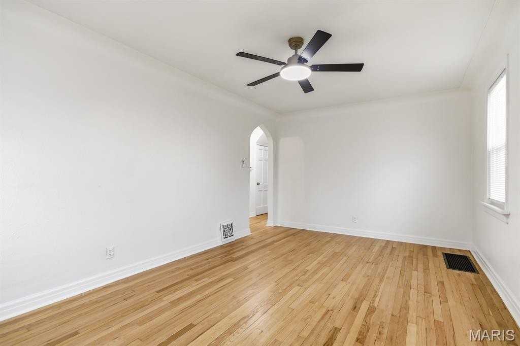 5826 Telegraph Rd - Photo 3 of 18