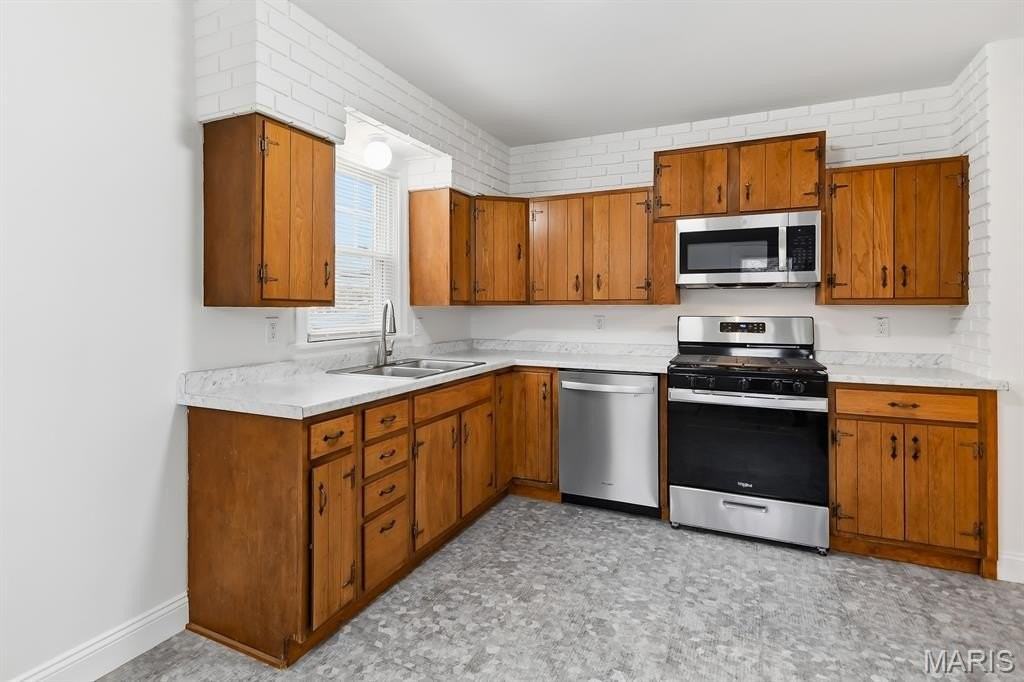 5826 Telegraph Rd - Photo 4 of 18