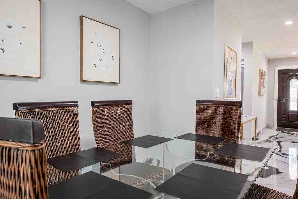 6819 11th Ave Nw - Photo 4 of 37