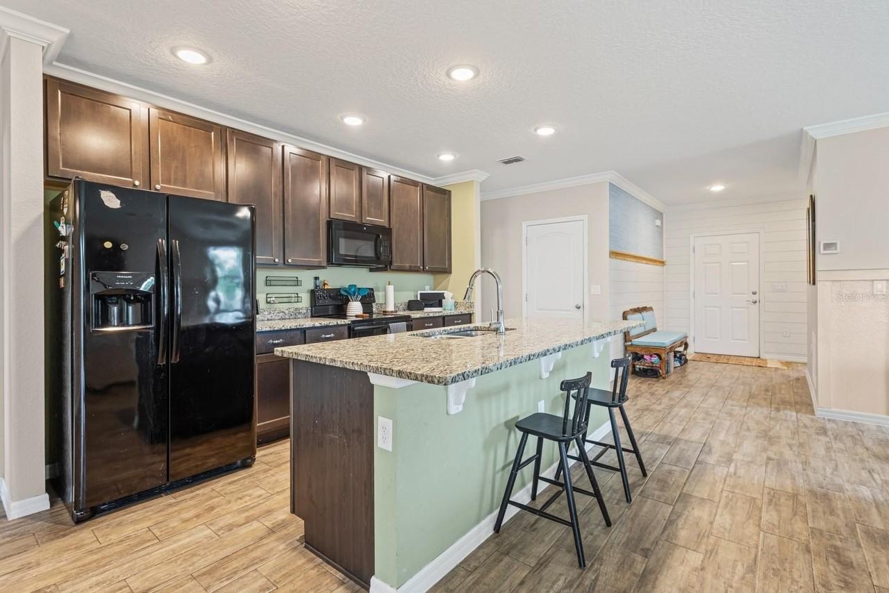 338 Pinecrest Loop - Photo 6 of 21