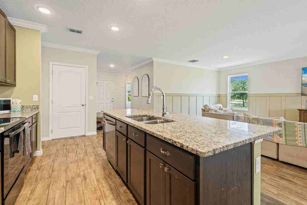 338 Pinecrest Loop - Photo 7 of 21