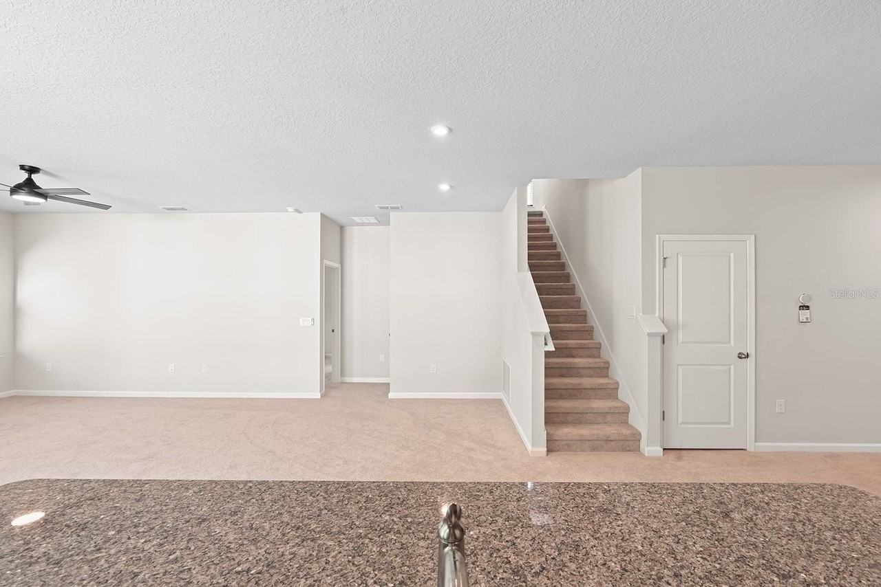 2964 Slough Creek Dr - Photo 7 of 35