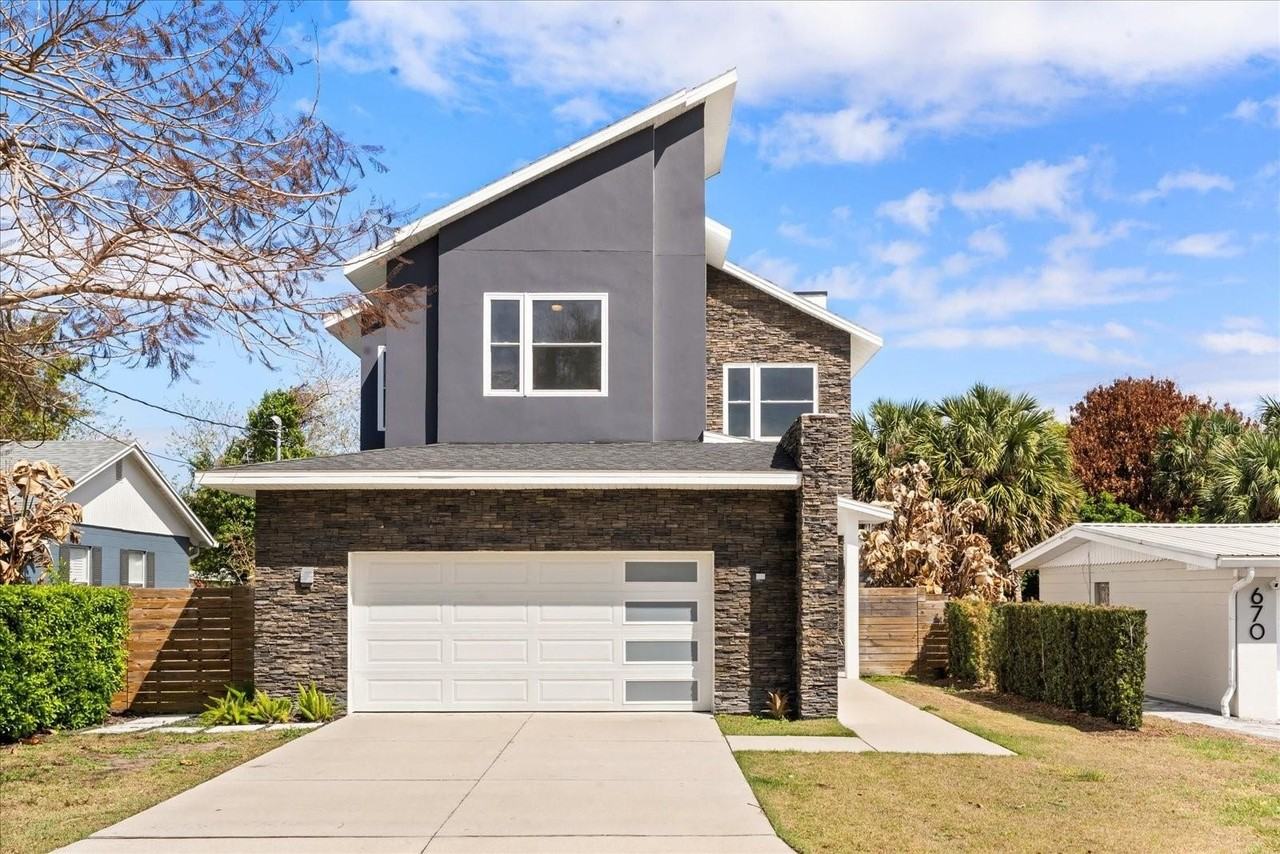 668 Overspin Dr - Photo 2 of 32