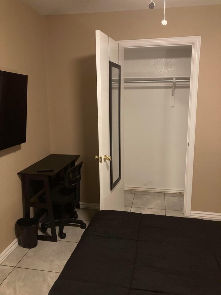 E Southgate Ave - Photo 7 of 7