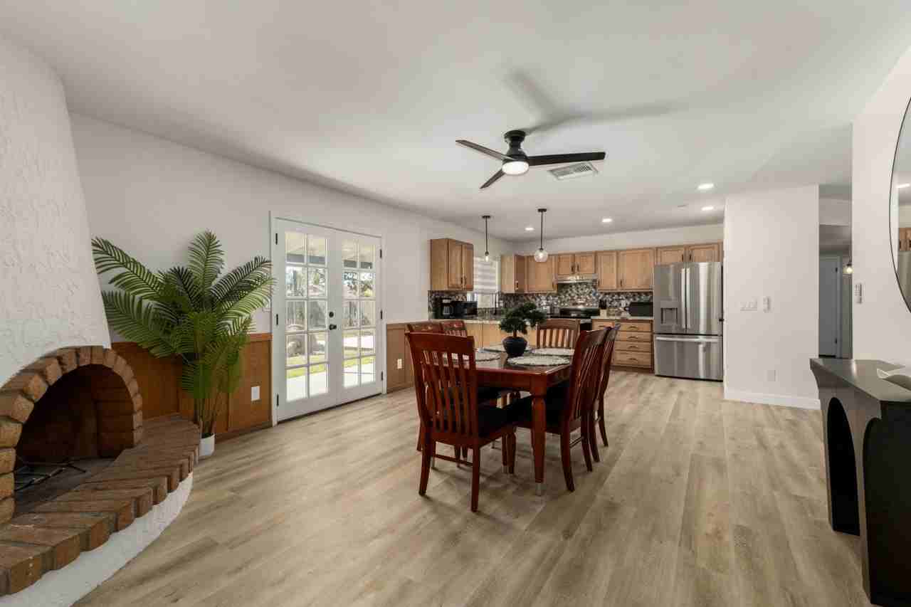 W Villa Theresa Dr - Photo 3 of 20