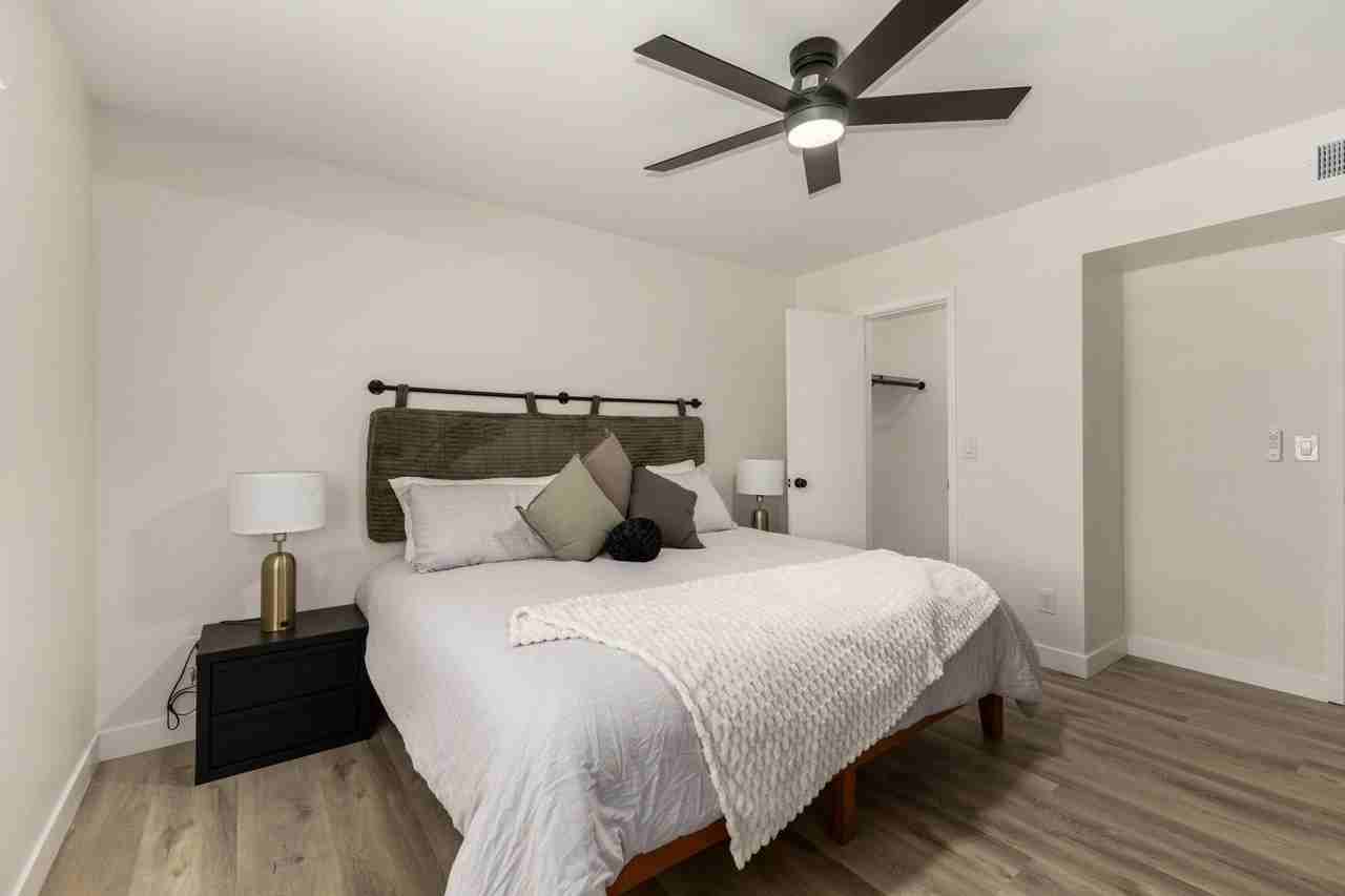 W Villa Theresa Dr - Photo 5 of 20