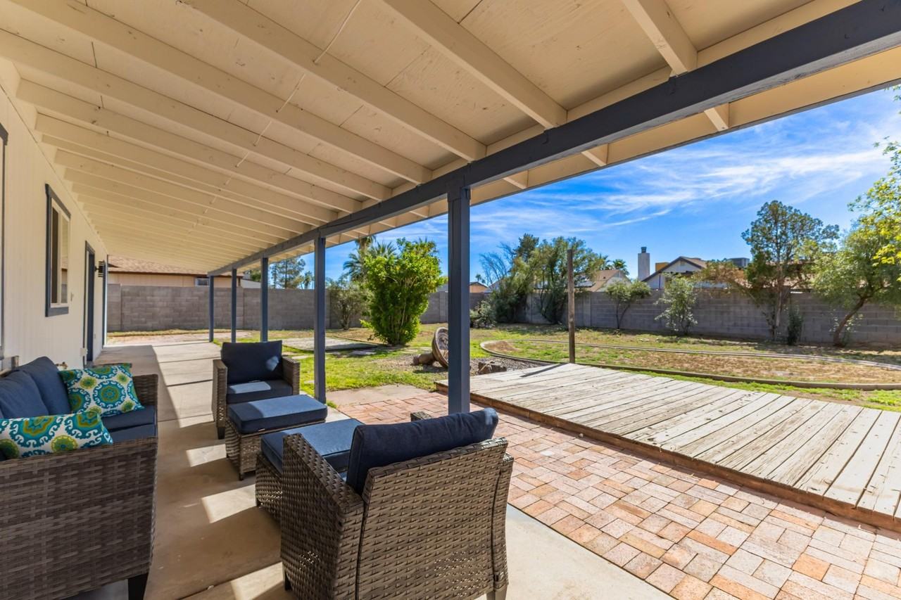 W Villa Theresa Dr - Photo 6 of 20