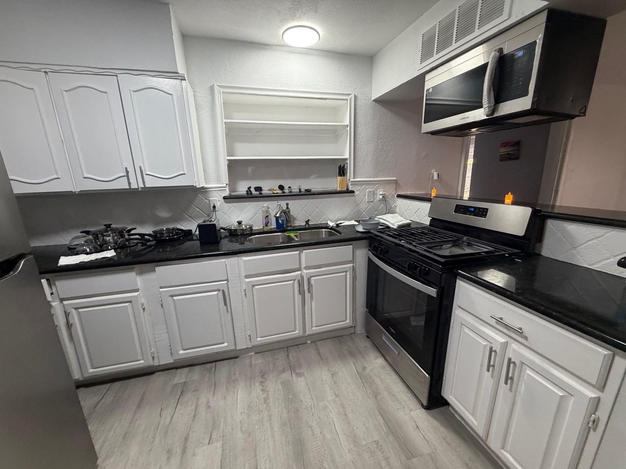 E Mitchell St - Photo 4 of 37