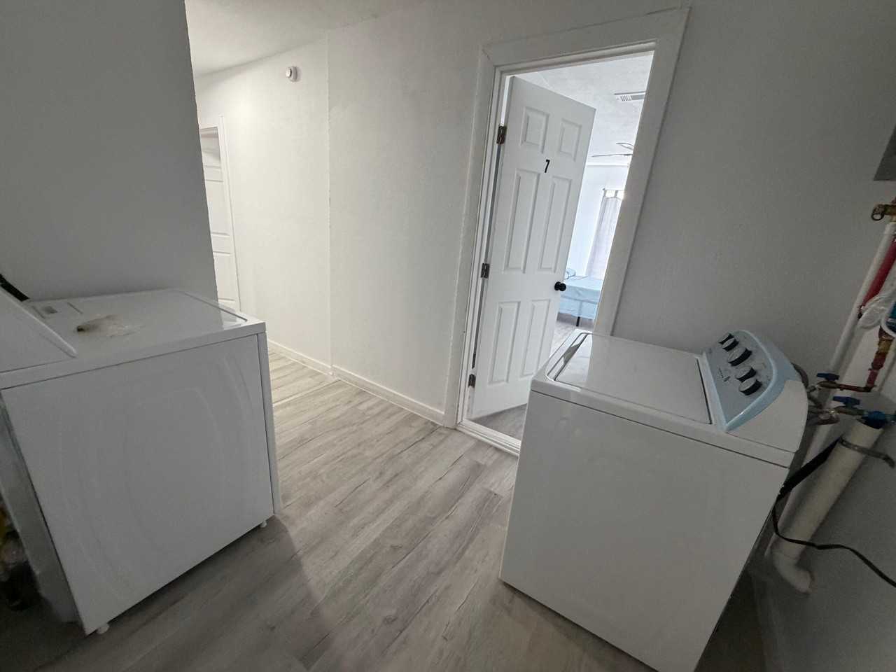 E Mitchell St - Photo 7 of 37