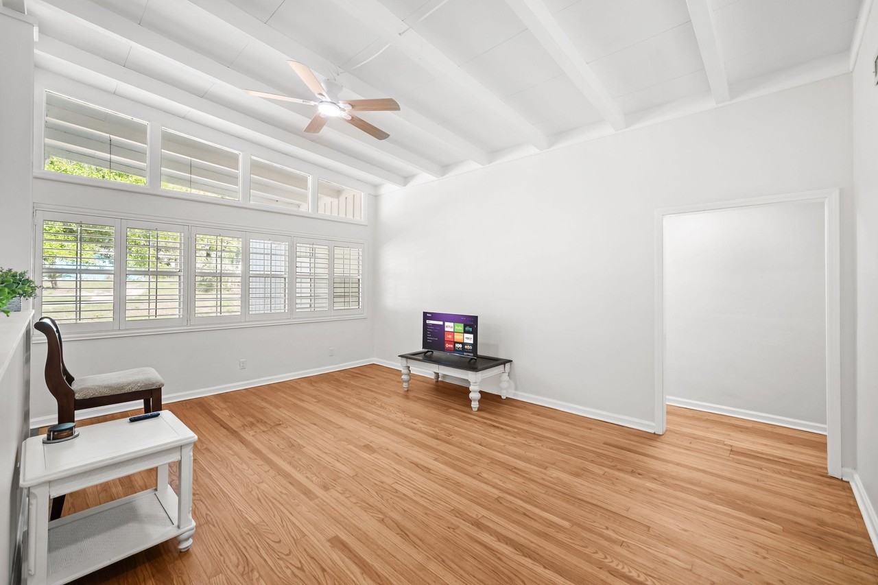 Fernworth Dr - Photo 7 of 49