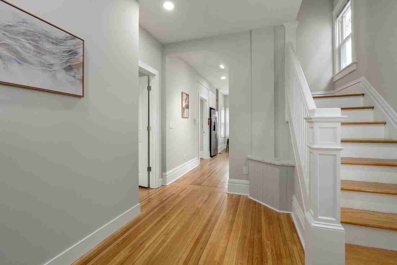 Thurman Ave - Photo 5 of 22