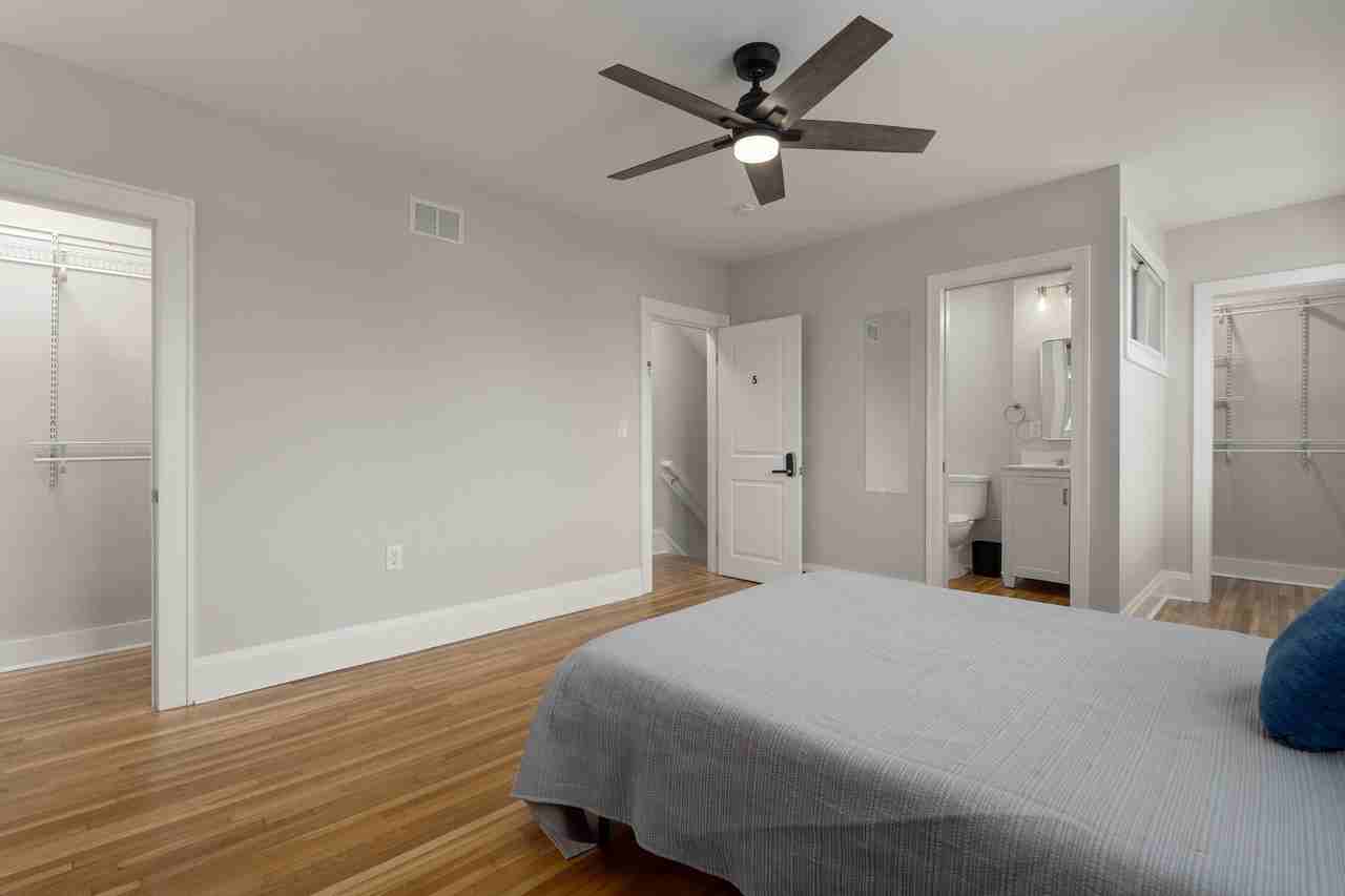 Thurman Ave - Photo 7 of 22