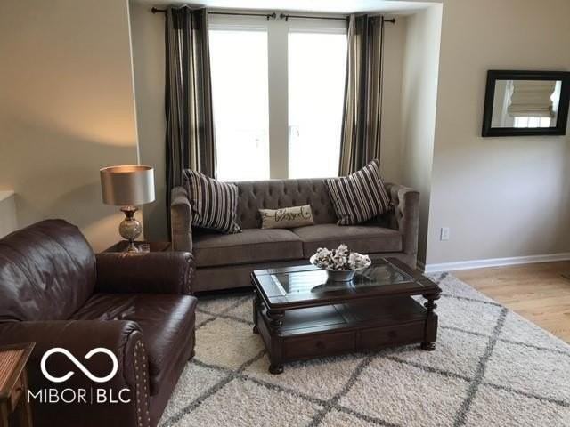 6576 Reserve Dr - Photo 3 of 17