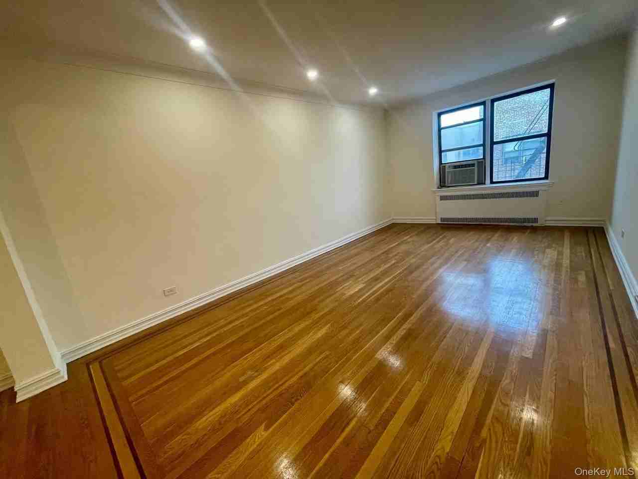 3535 75th St Apt 625 #625 - Photo 4 of 12