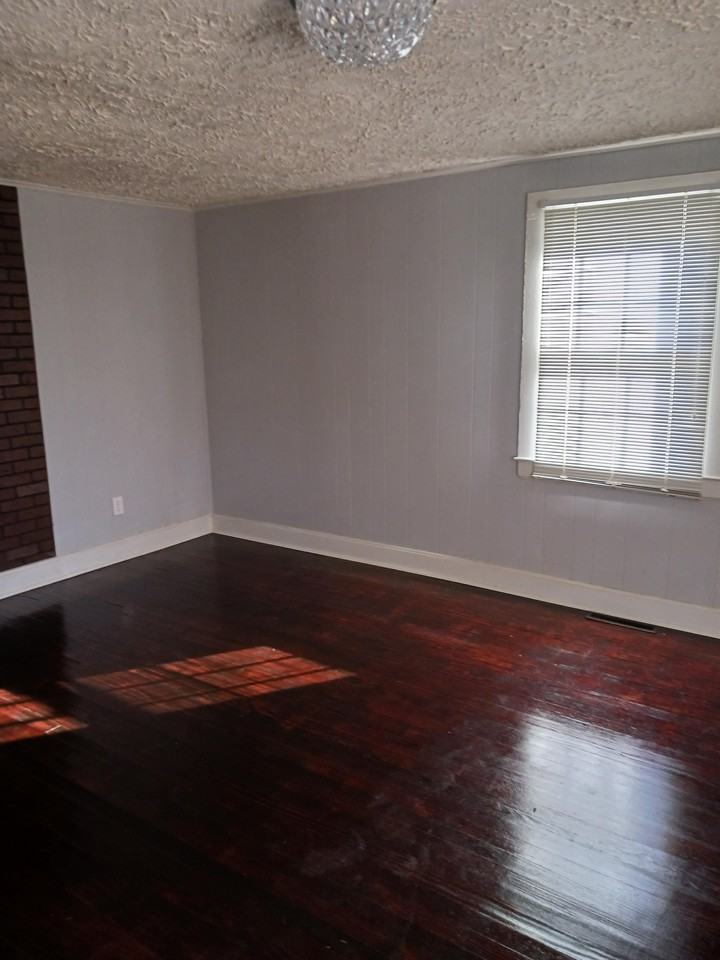 216 Charlotte Ave #1 - Photo 3 of 11