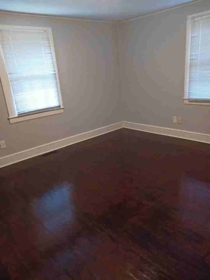 216 Charlotte Ave #1 - Photo 5 of 11