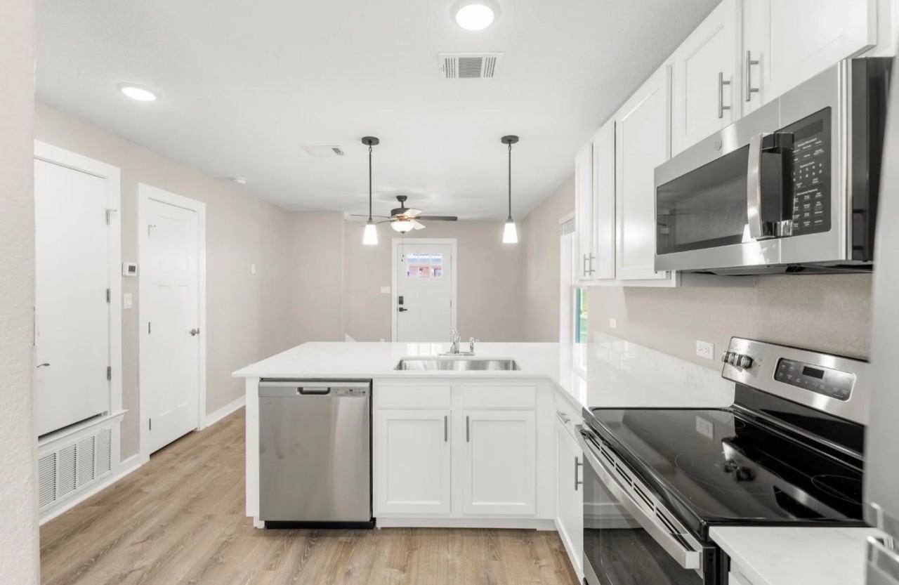 22 Tate Lane - Photo 3 of 5