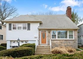 featured image of 73 Ewart St