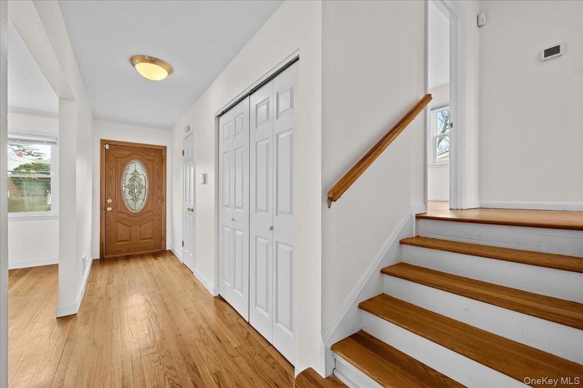 73 Ewart St - Photo 2 of 32