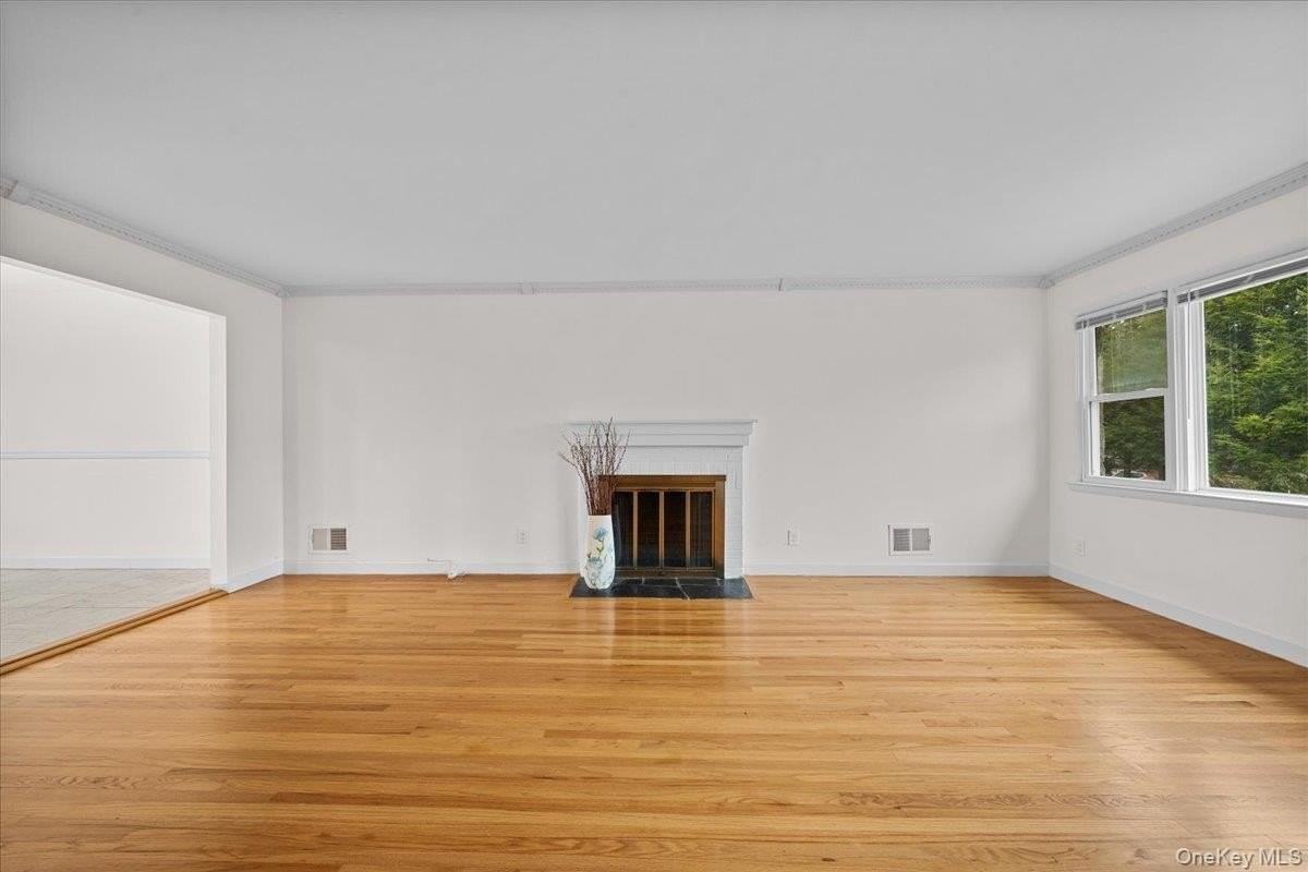 73 Ewart St - Photo 6 of 32