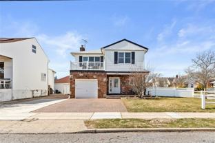 175 Roosevelt Blvd #UPPER - Photo 1 of 1