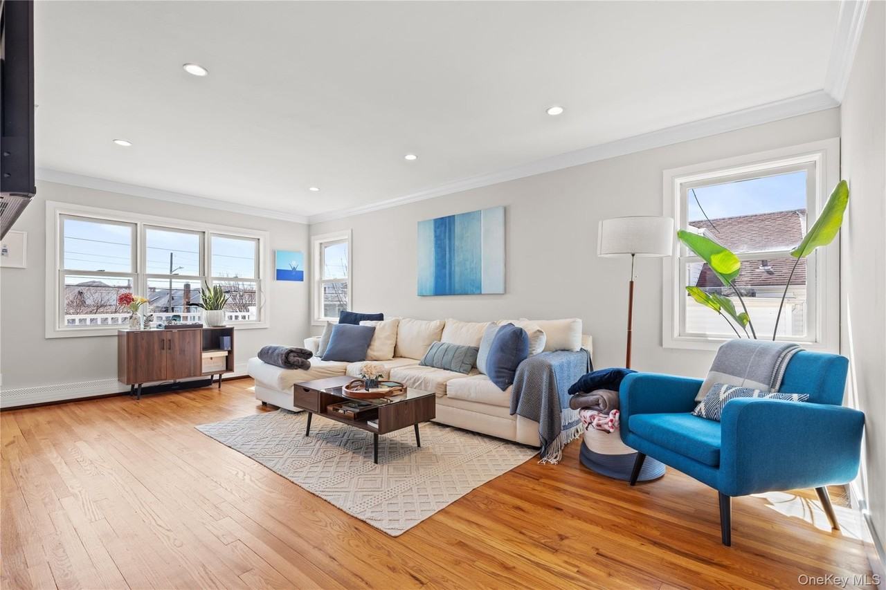 175 Roosevelt Blvd - Photo 7 of 21