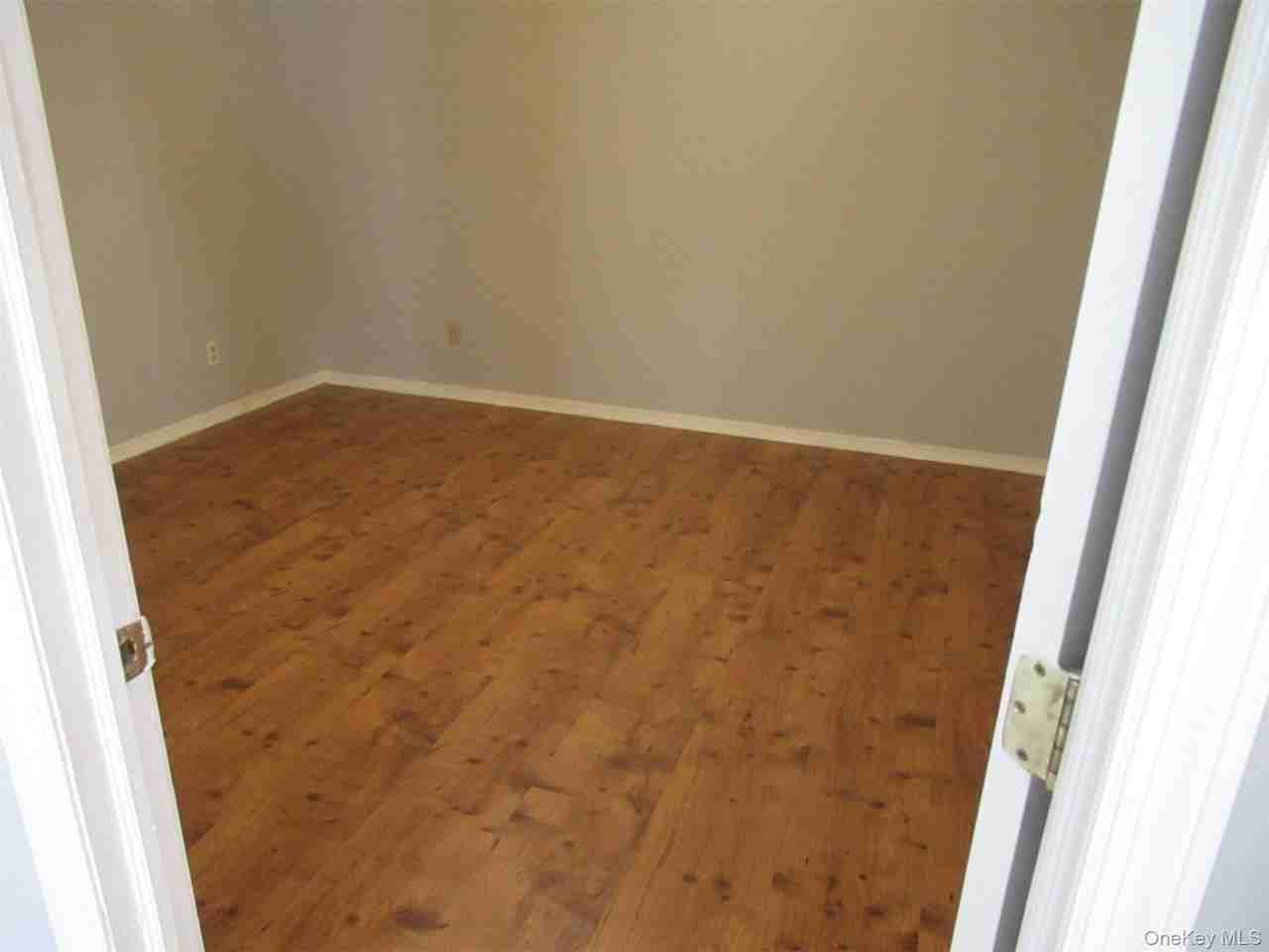 6091 54th St #2R - Photo 5 of 14