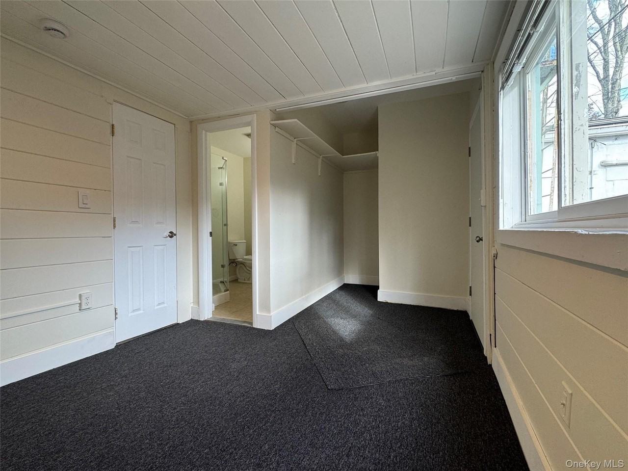 47 Tinker St Unit 1 - Photo 2 of 8