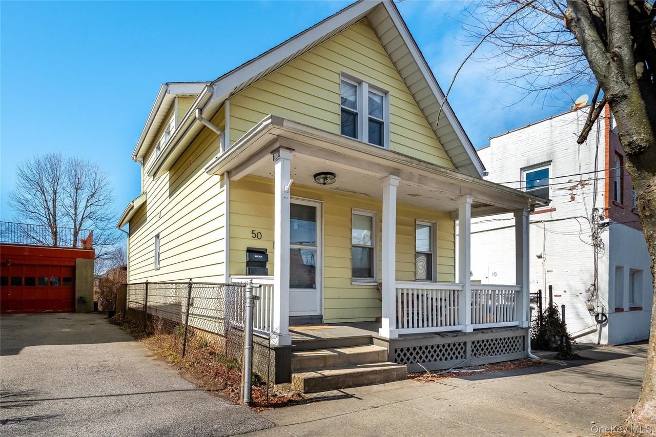 50 Edgar Pl Unit 2 - Photo 3 of 20