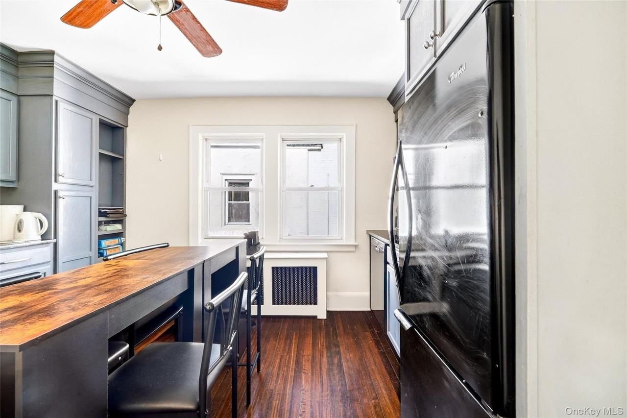 50 Edgar Pl Unit 2 - Photo 7 of 20