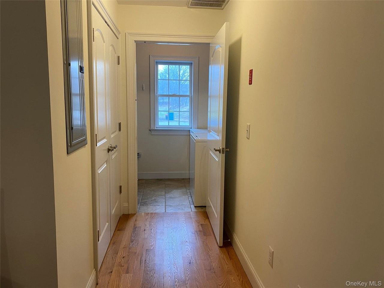 27 N Main St Apt C - Photo 6 of 11