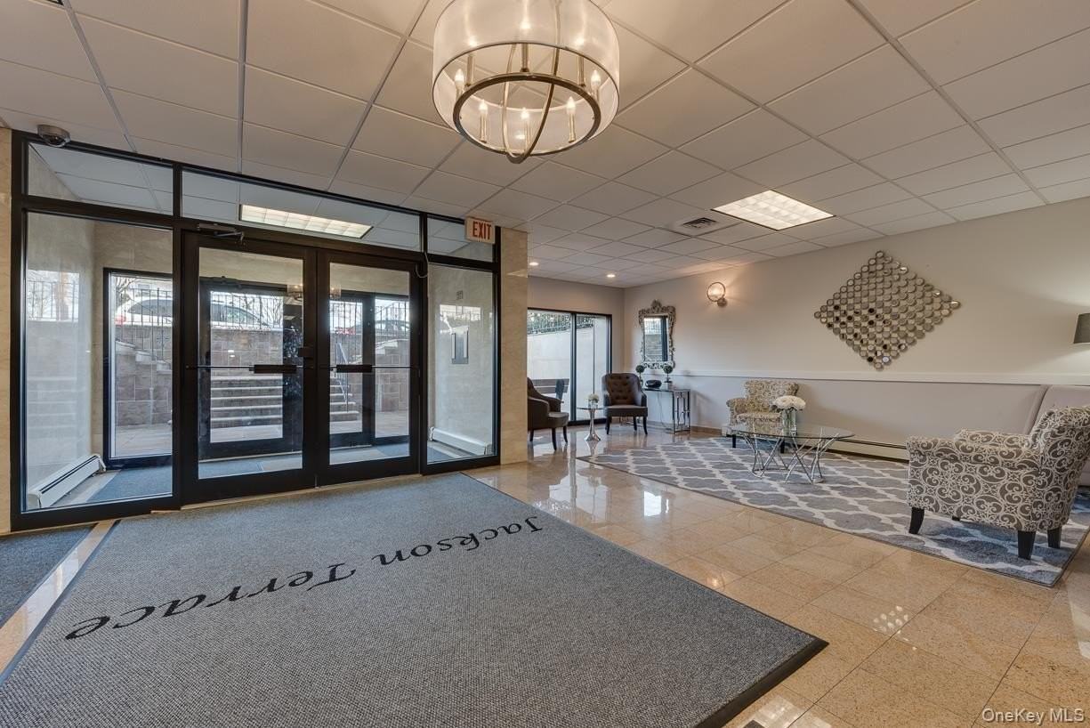 101 Jackson Ave Apt 2p - Photo 6 of 9