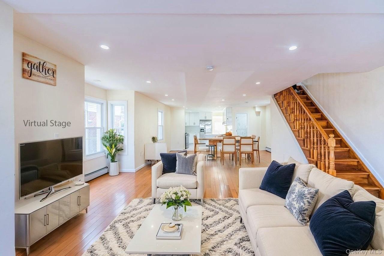 15424 13th Ave - Photo 2 of 7