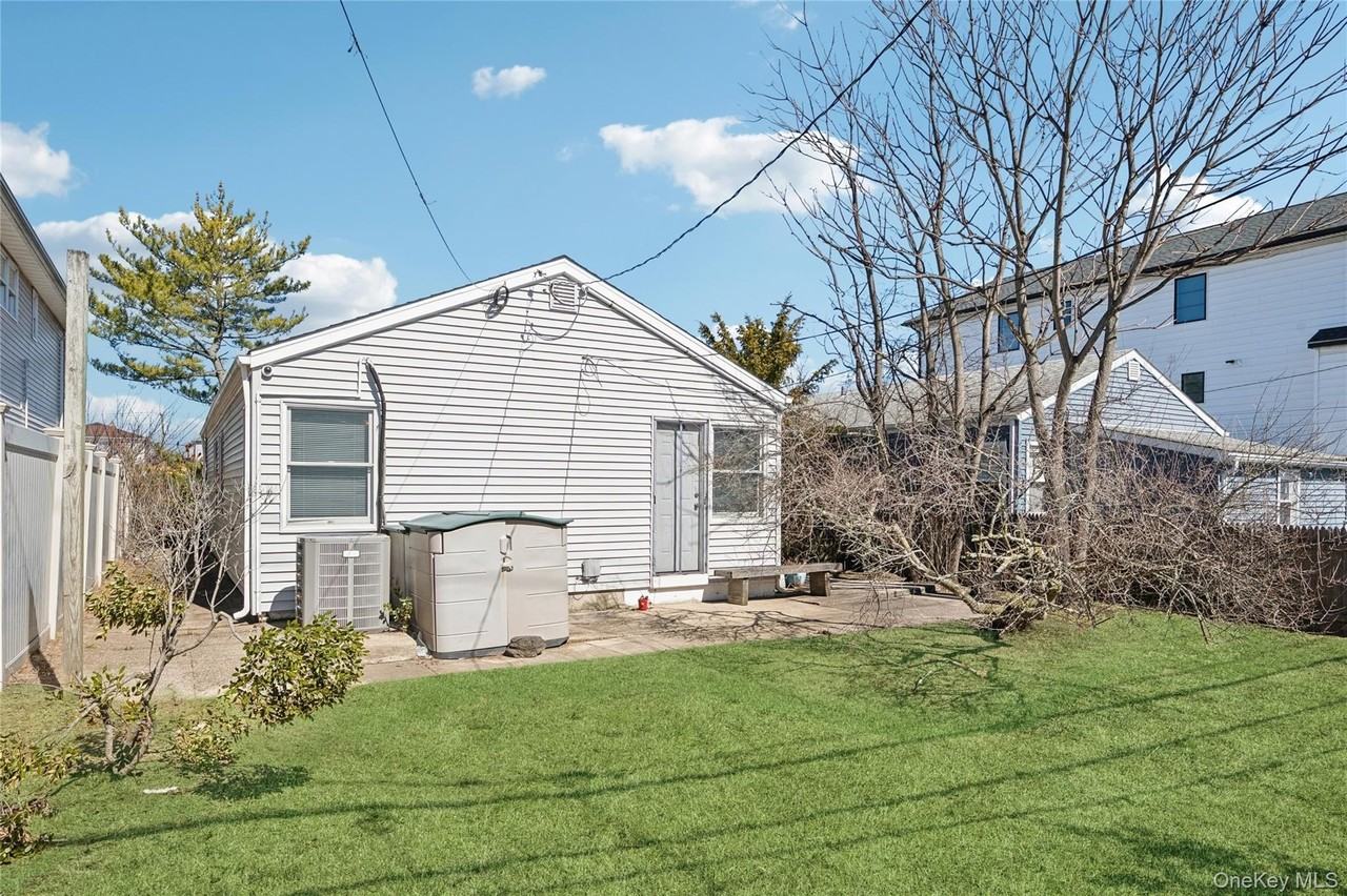 714 E Park Ave - Photo 3 of 21