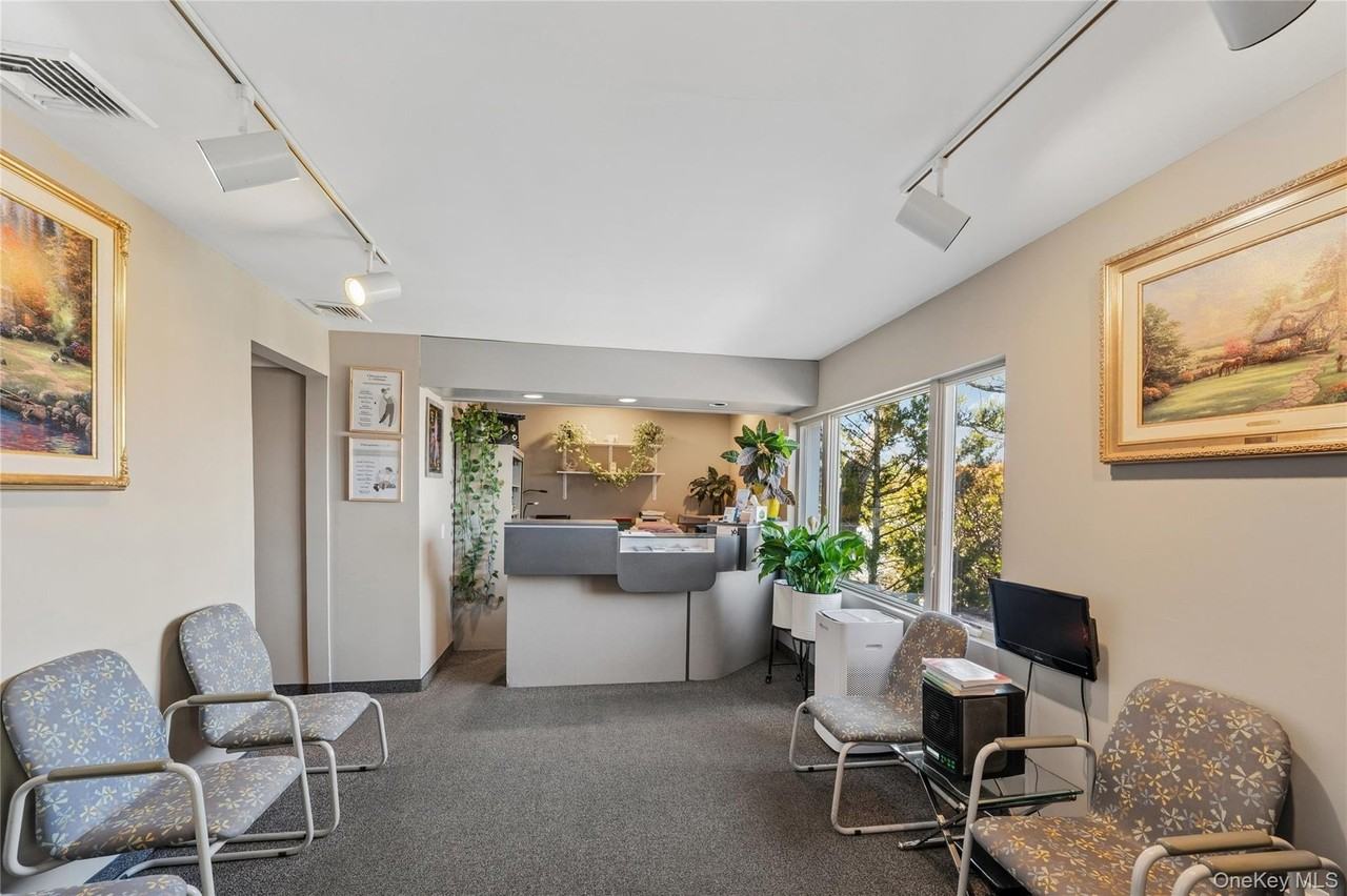 714 E Park Ave - Photo 7 of 21