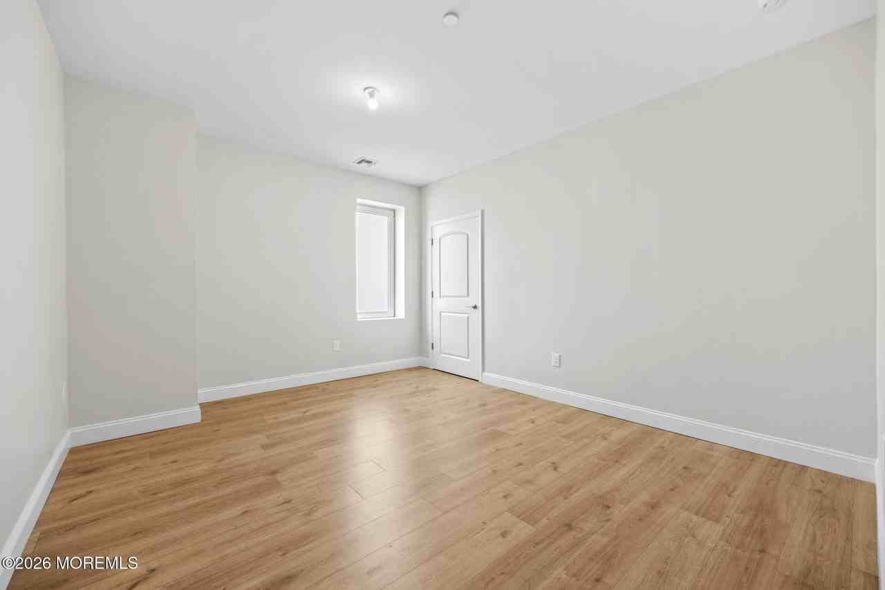 207 Main St Unit D - Photo 7 of 14