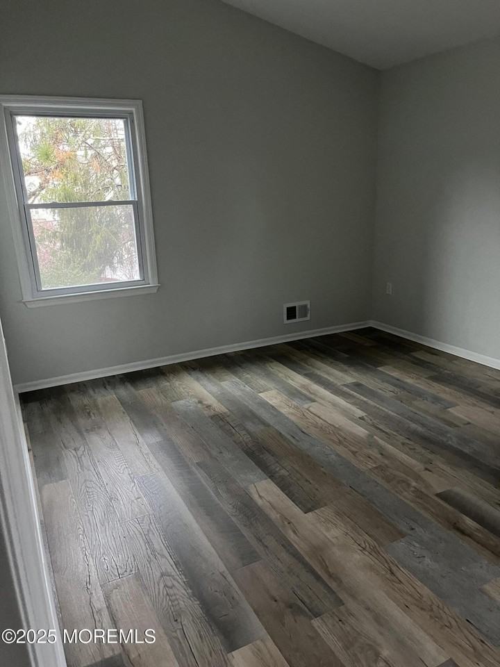 12A Diamond Dr Unit A - Photo 4 of 12