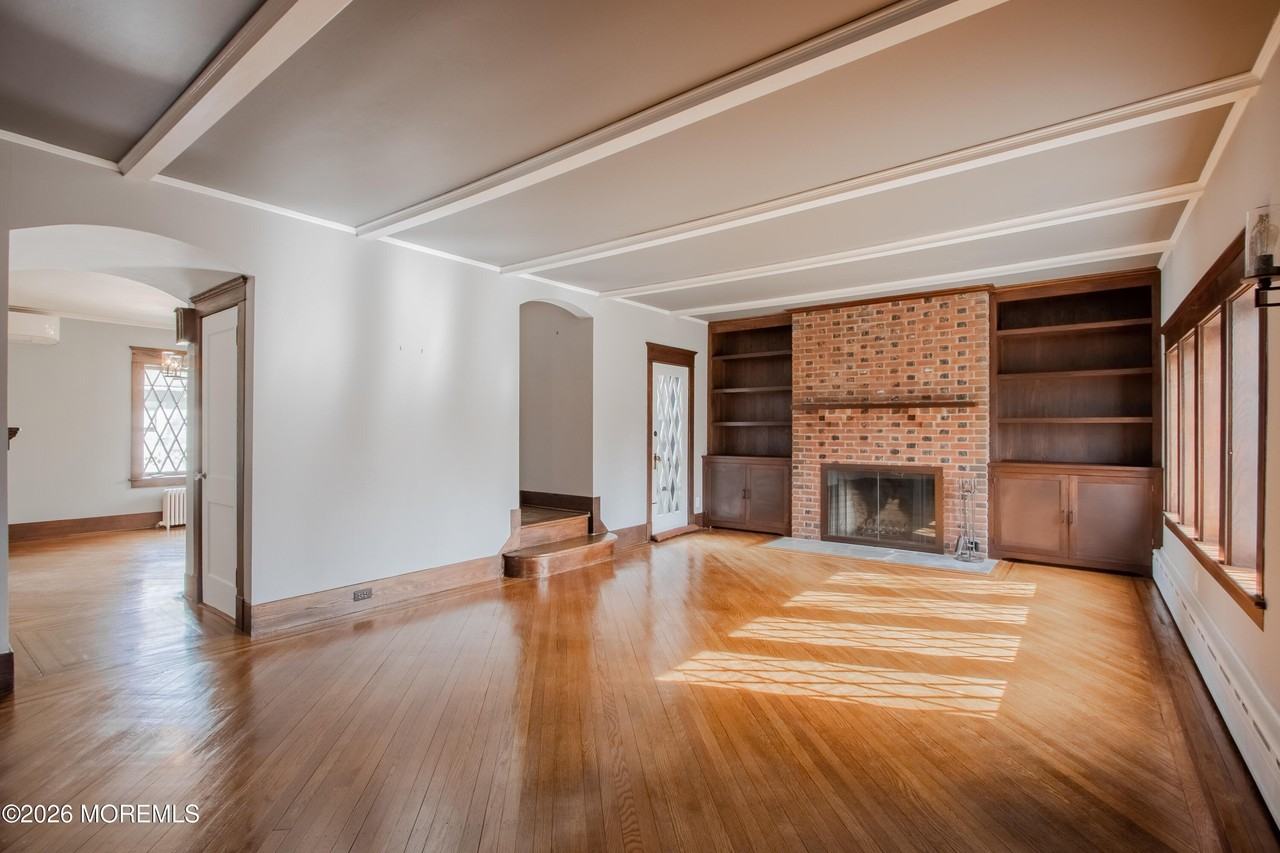 3 Monmouth Ave - Photo 3 of 25