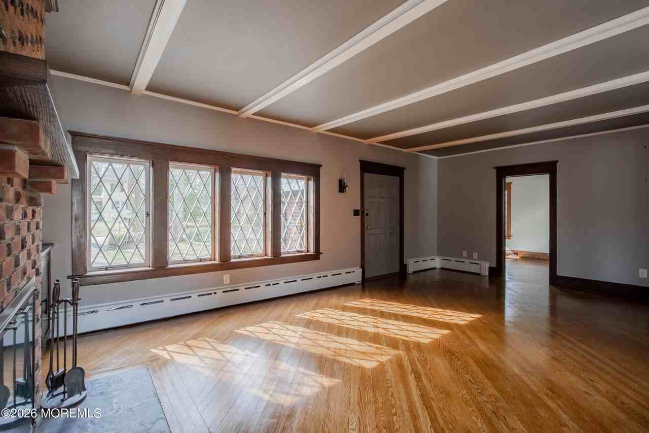 3 Monmouth Ave - Photo 5 of 25