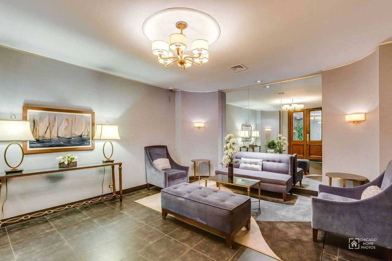 720 W Gordon Ter Apt 16e - Photo 3 of 34