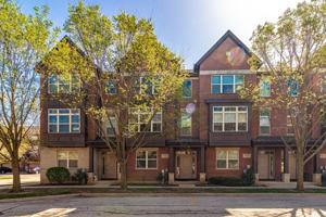 featured image of 721 Summit Ln