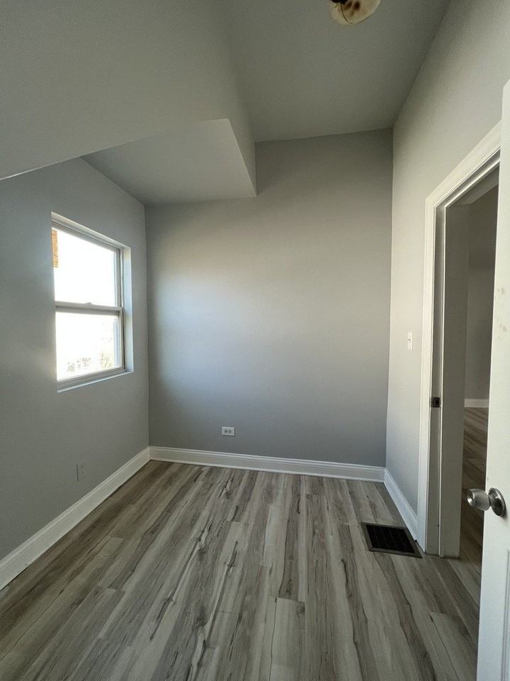 7349 S Evans Ave Unit 1 - Photo 7 of 13