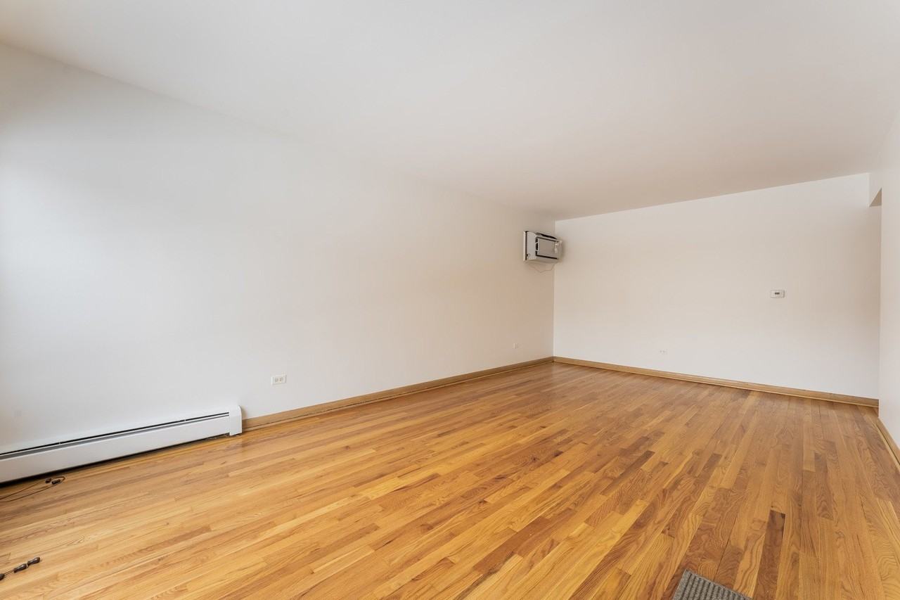 4936 N Marmora Ave Unit 1 - Photo 3 of 21