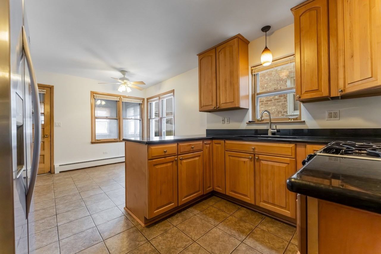 4936 N Marmora Ave Unit 1 - Photo 7 of 21