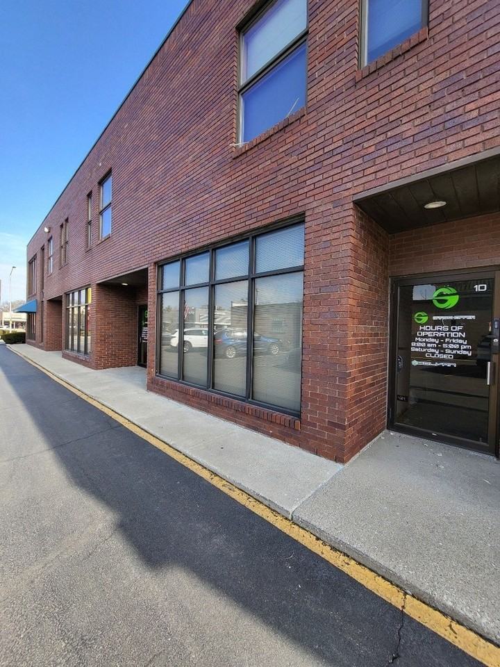 7851 Ogden Ave Apt 2 - Photo 3 of 19