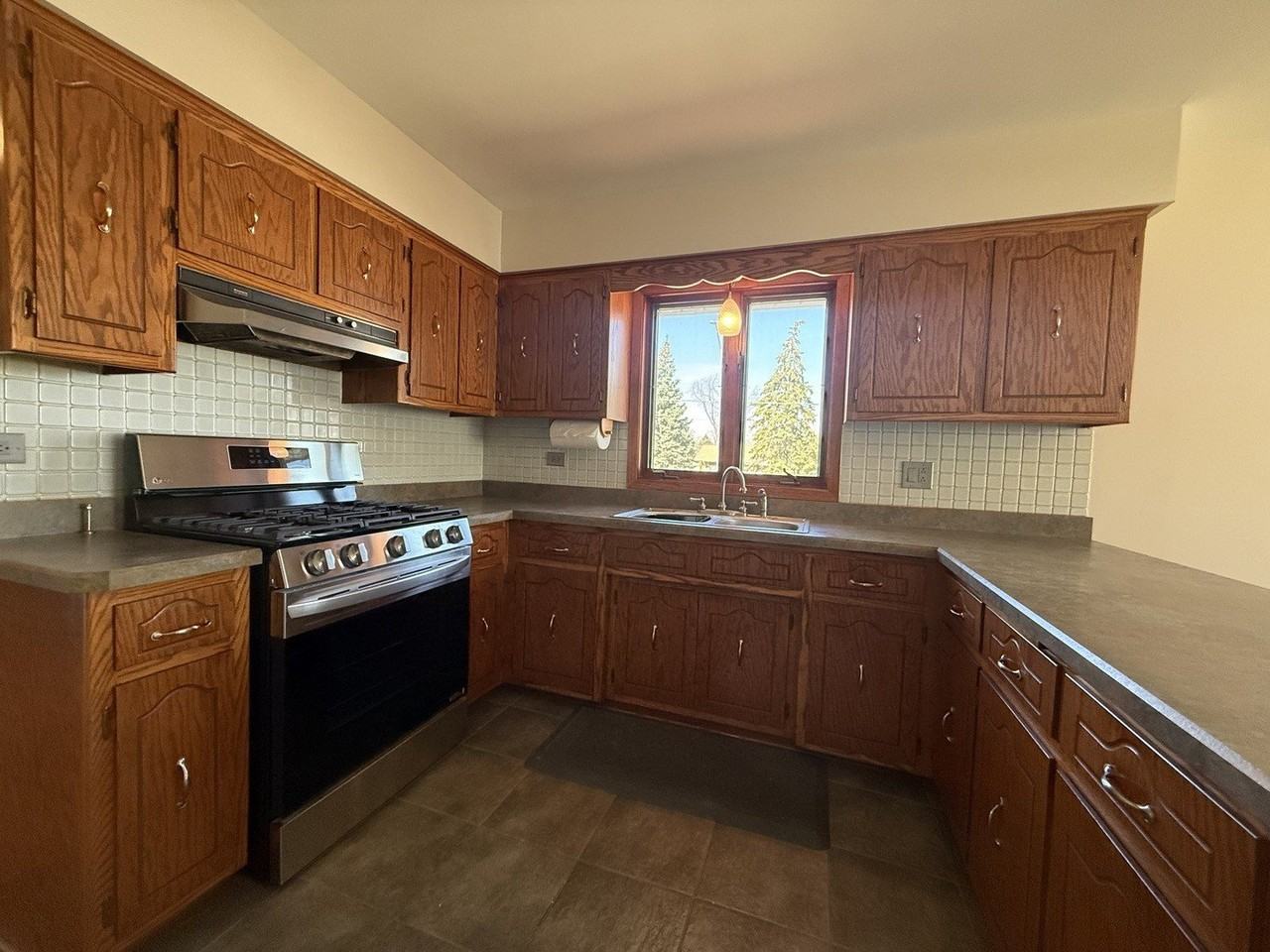 8301 Normandy Ave - Photo 3 of 12