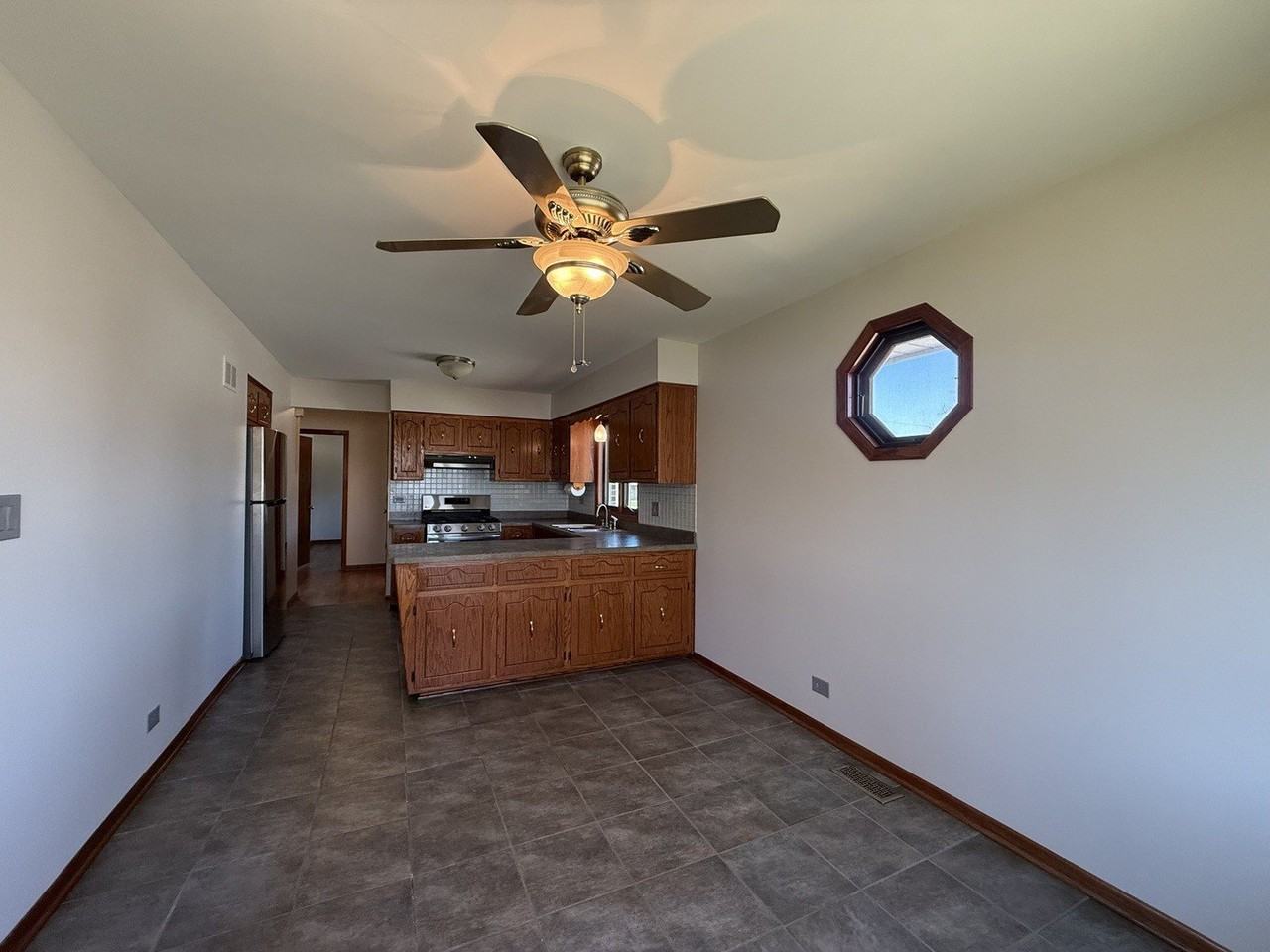 8301 Normandy Ave - Photo 5 of 12